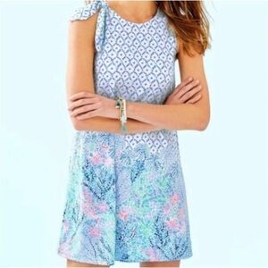 Lilly Pulitzer Luella mini dress. Multicolored. NWOT. Size xs. Lightweight.